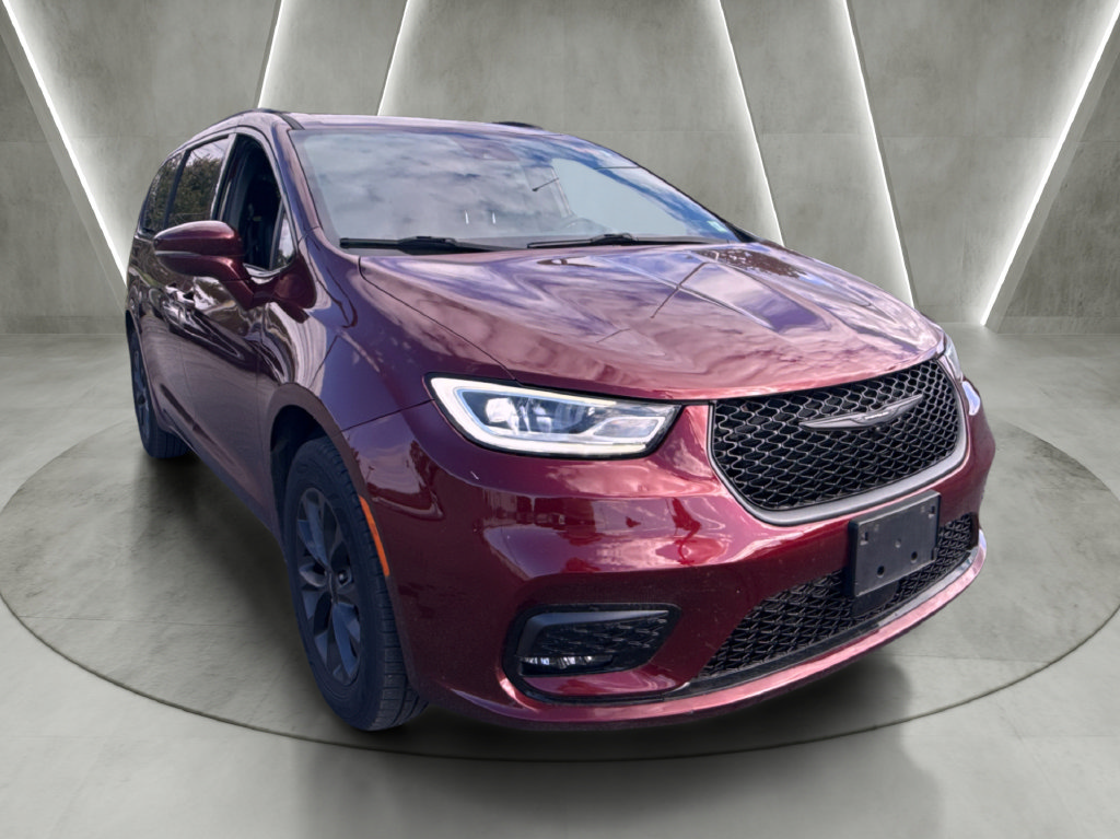 Used 2022 Chrysler Pacifica Touring-L w/ S Appearance Package