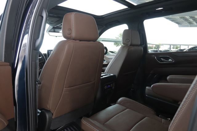 Used 2024 Chevrolet Suburban High Country image 29