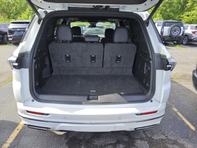 Used 2025 Buick Enclave Avenir FWD image 9