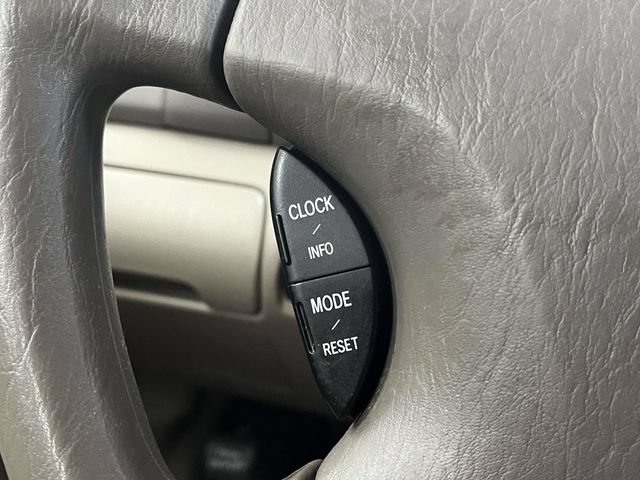 Used 2004 Toyota Camry XLE FWD image 27