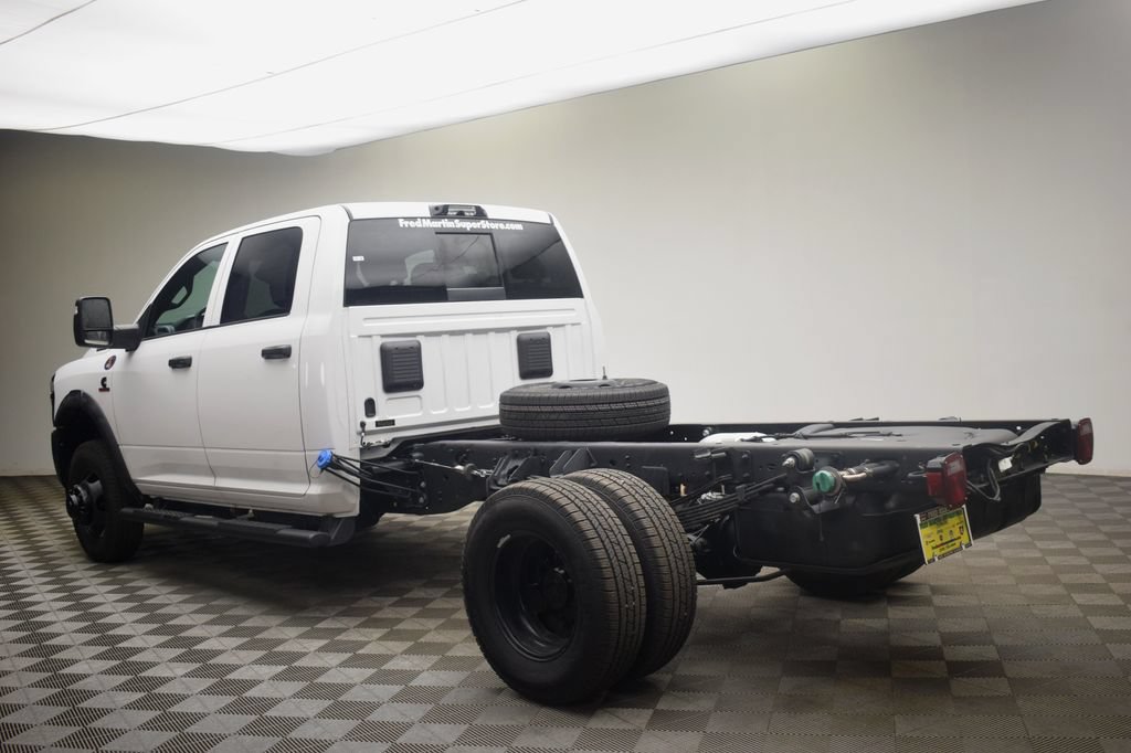 New 2026 RAM 3500 Tradesman AWD/4WD image 11