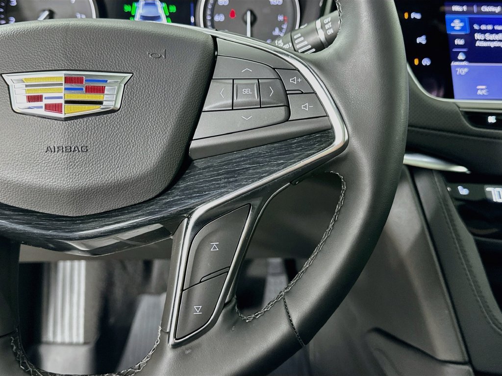New 2026 Cadillac XT5 Premium Luxury w/ LPO, Floor Liner Package AWD/4WD image 13
