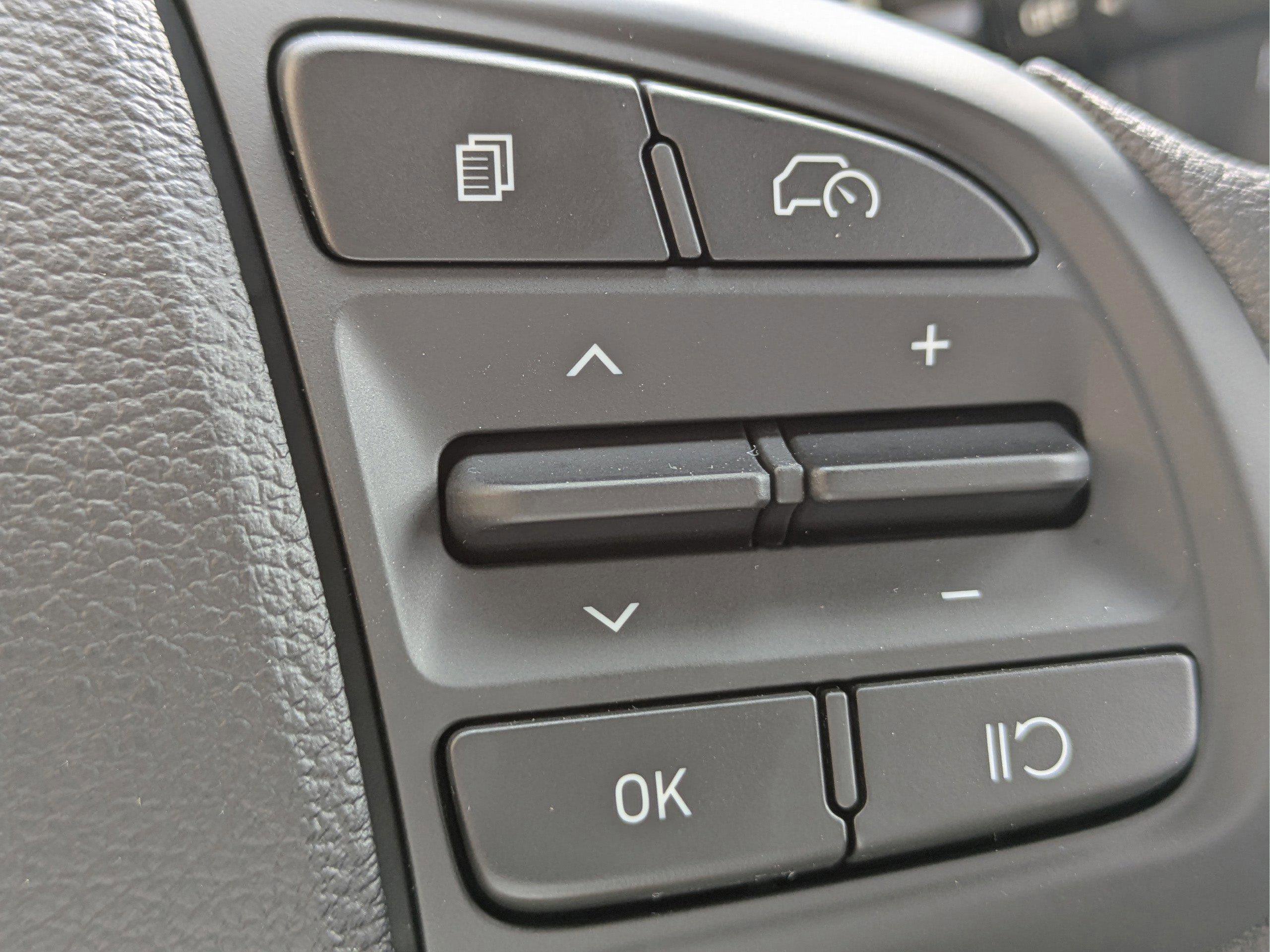 New 2026 Hyundai Venue SE image 28