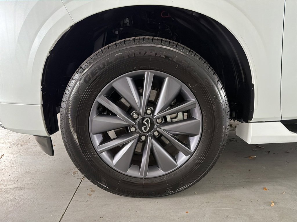 Certified 2025 INFINITI QX80 Pure image 4