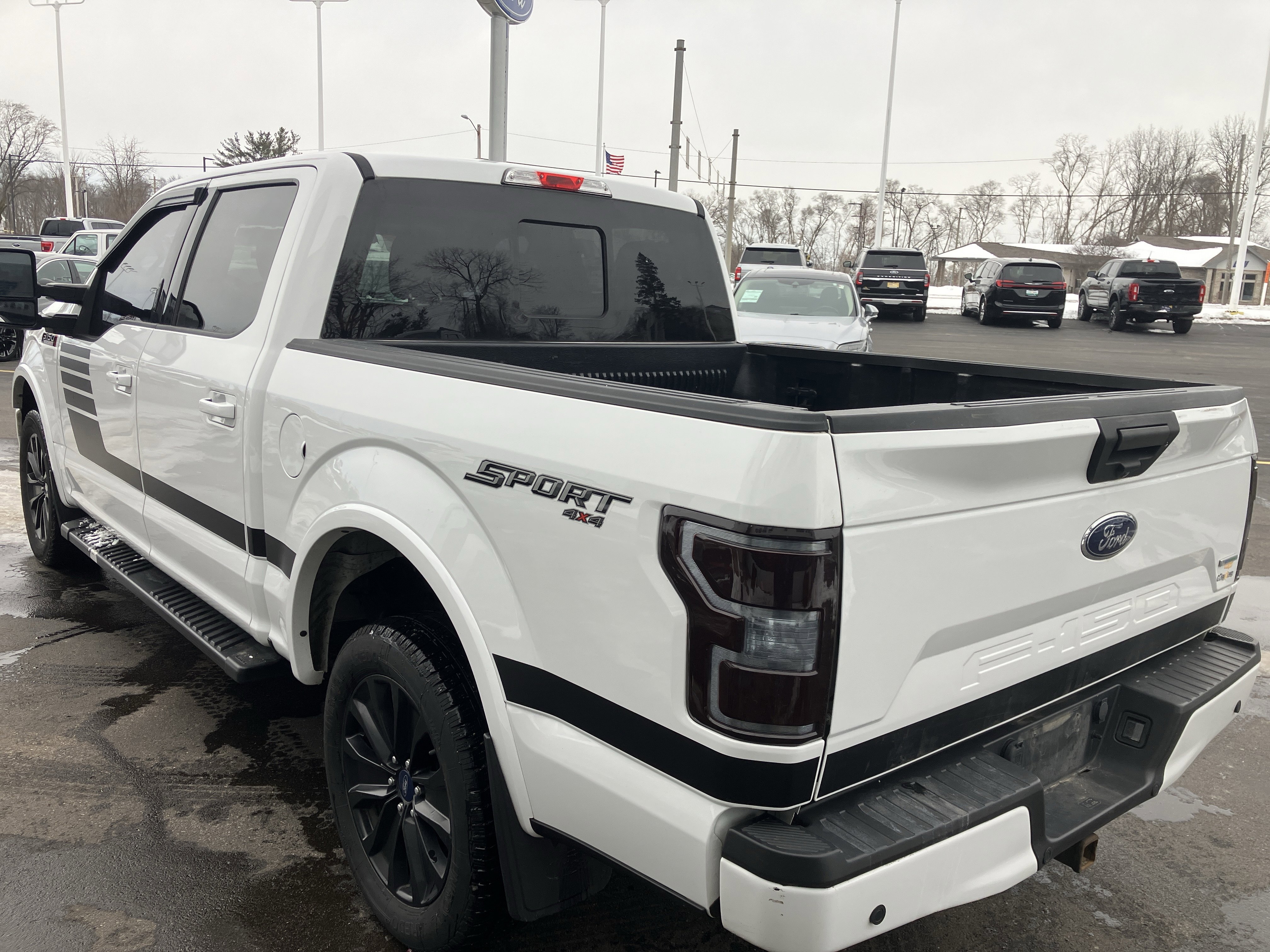 Used 2019 Ford F150 XLT w/ Equipment Group 302A Luxury image 5