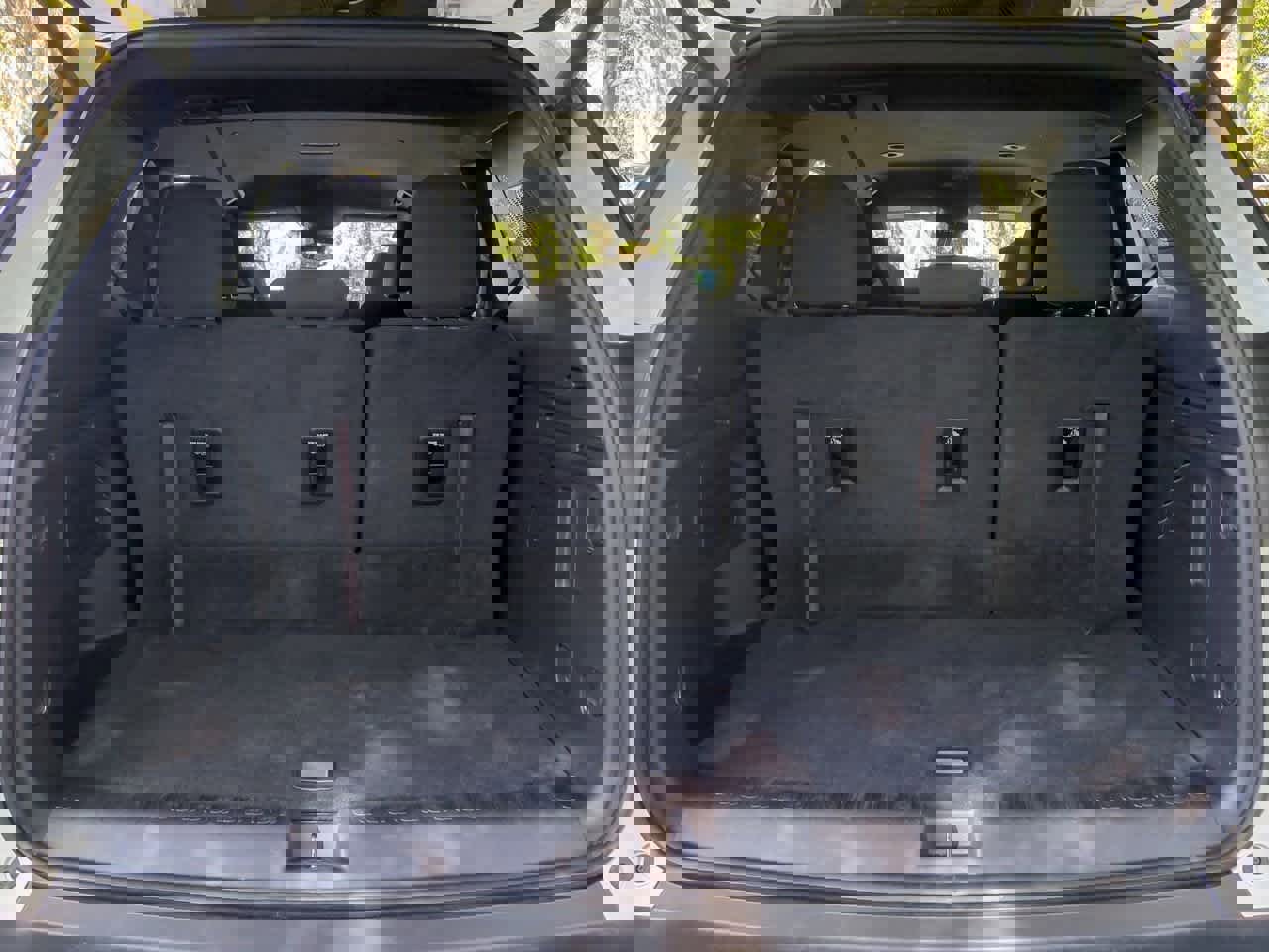 Used 2025 GMC Acadia Elevation image 35