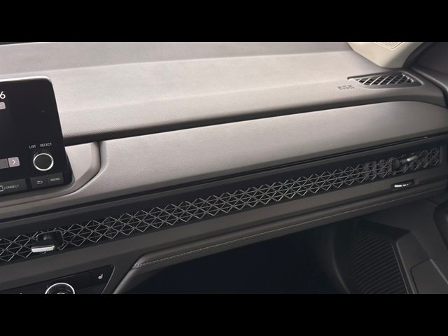 Certified 2023 Honda Accord EX image 25