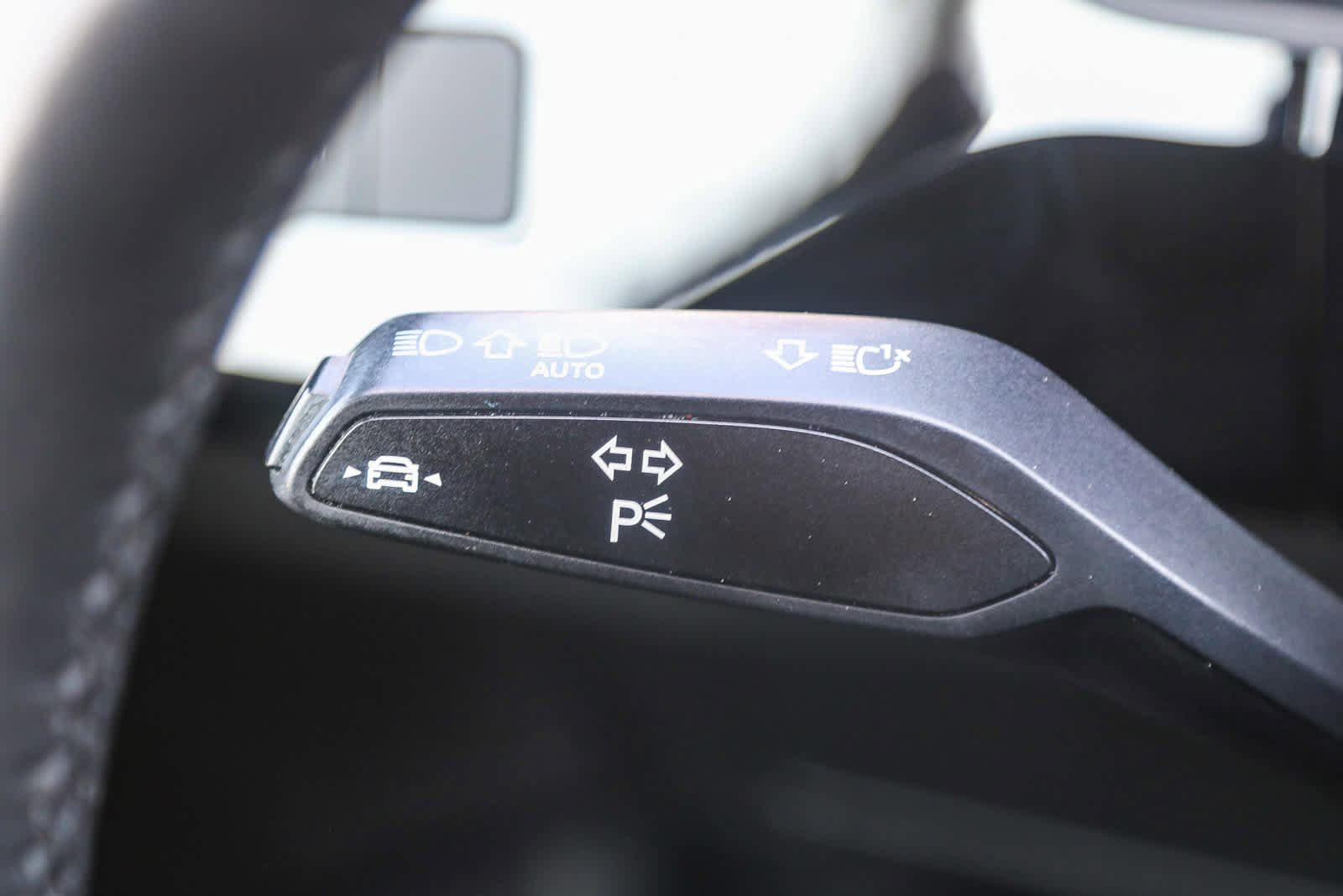 Used 2022 Audi e-tron Premium image 29