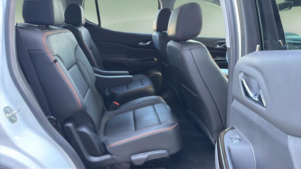 Used 2023 GMC Acadia AT4 w/ Technology Package image 21