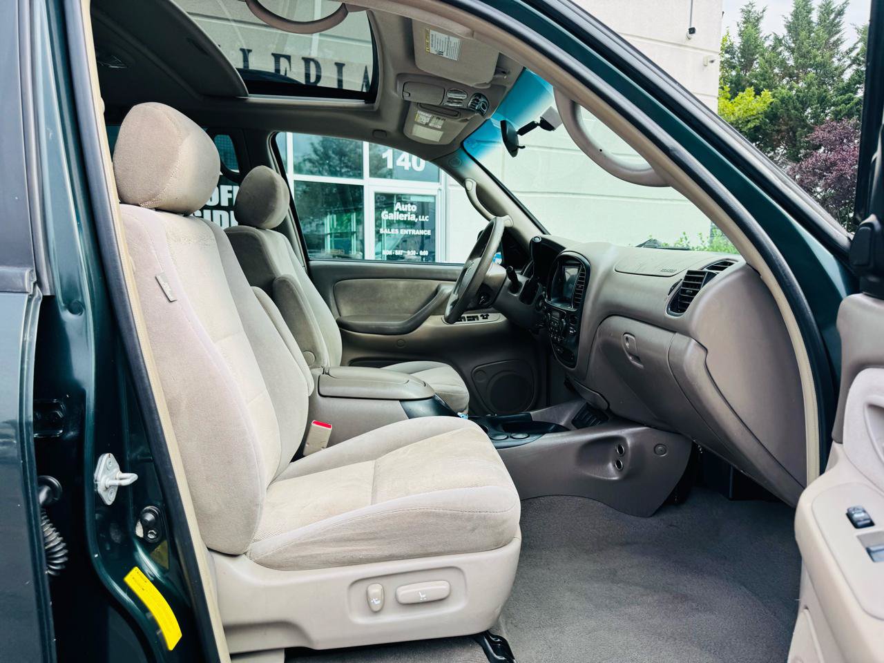 Used 2007 Toyota Sequoia SR5 AWD/4WD image 41