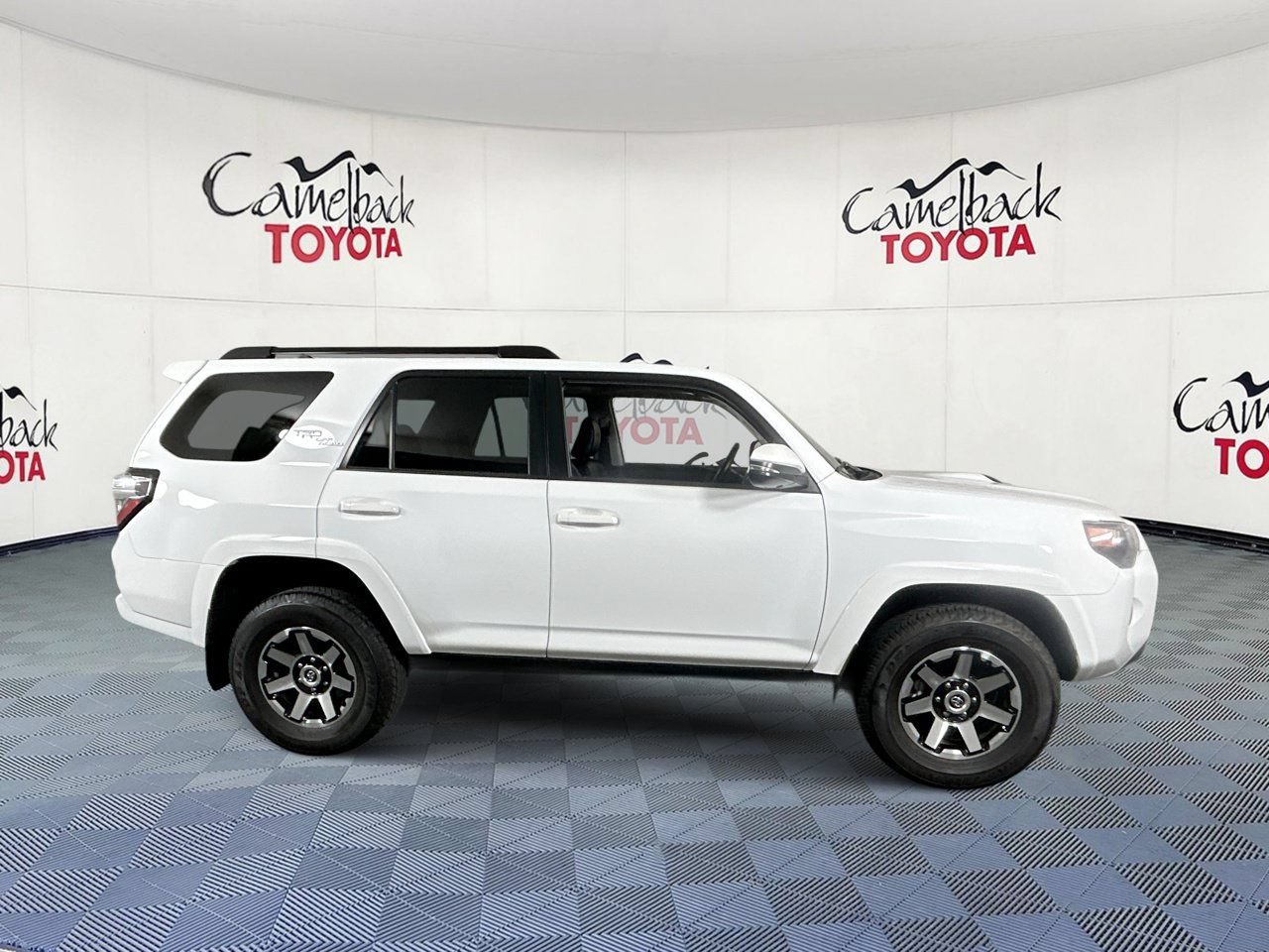Used 2024 Toyota 4Runner TRD Off-Road Premium w/ Moonroof Package AWD/4WD image 8