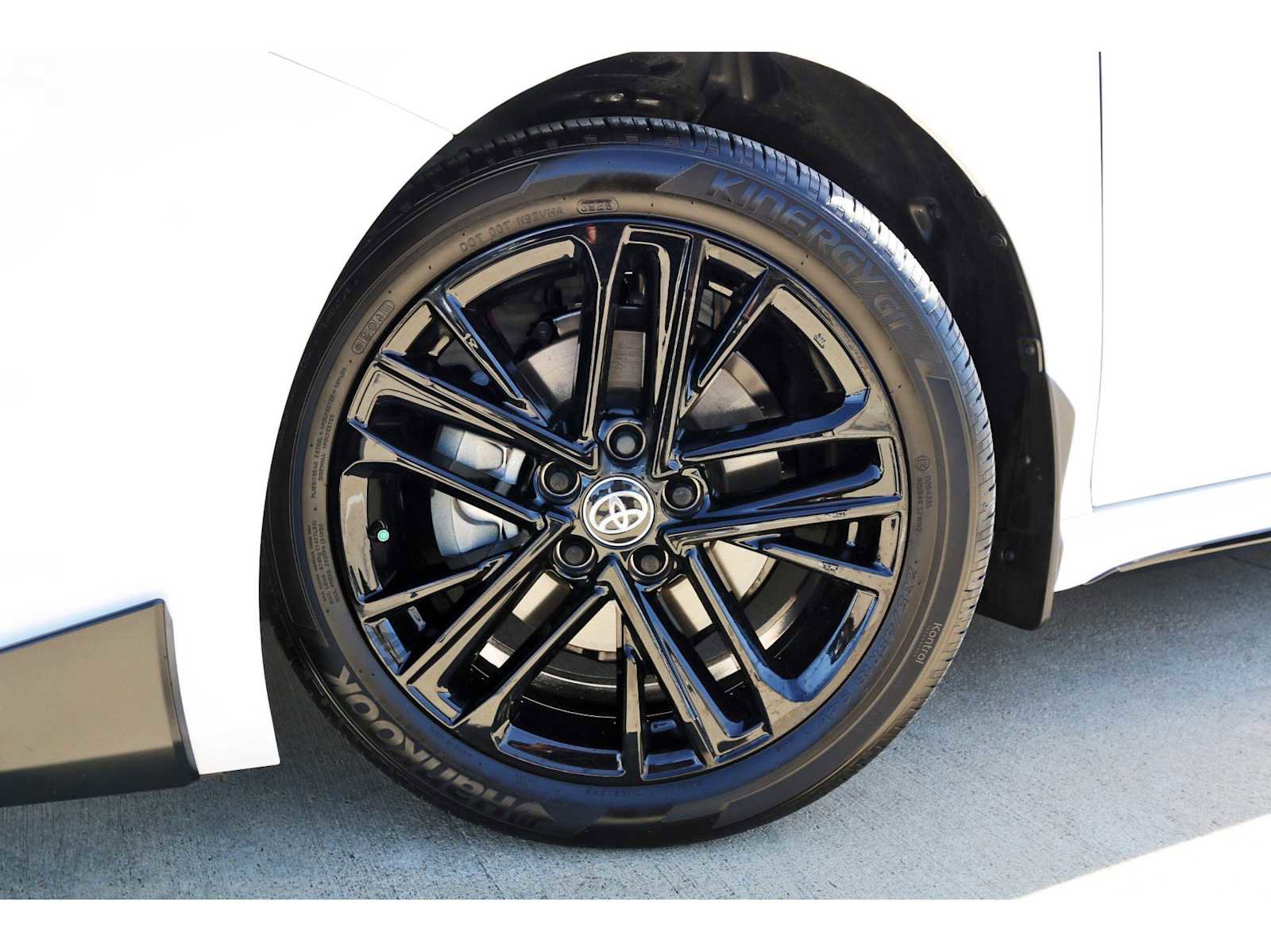 Used 2026 Toyota Camry SE w/ Convenience Package image 30