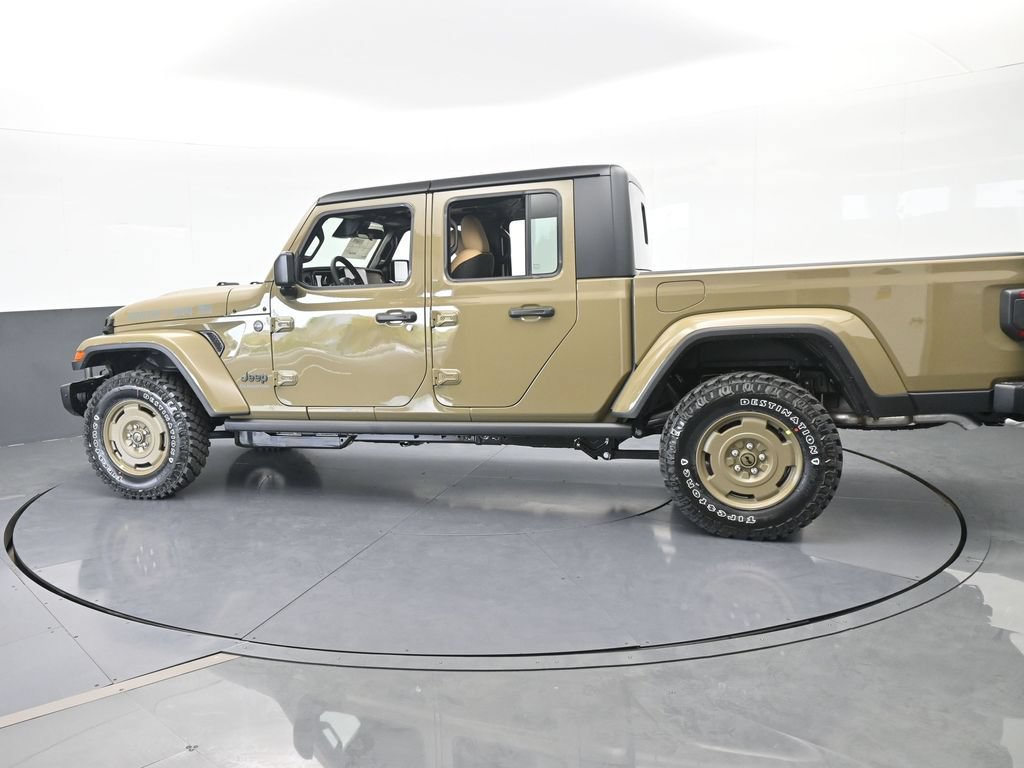 New 2026 Jeep Gladiator Willys AWD/4WD image 3