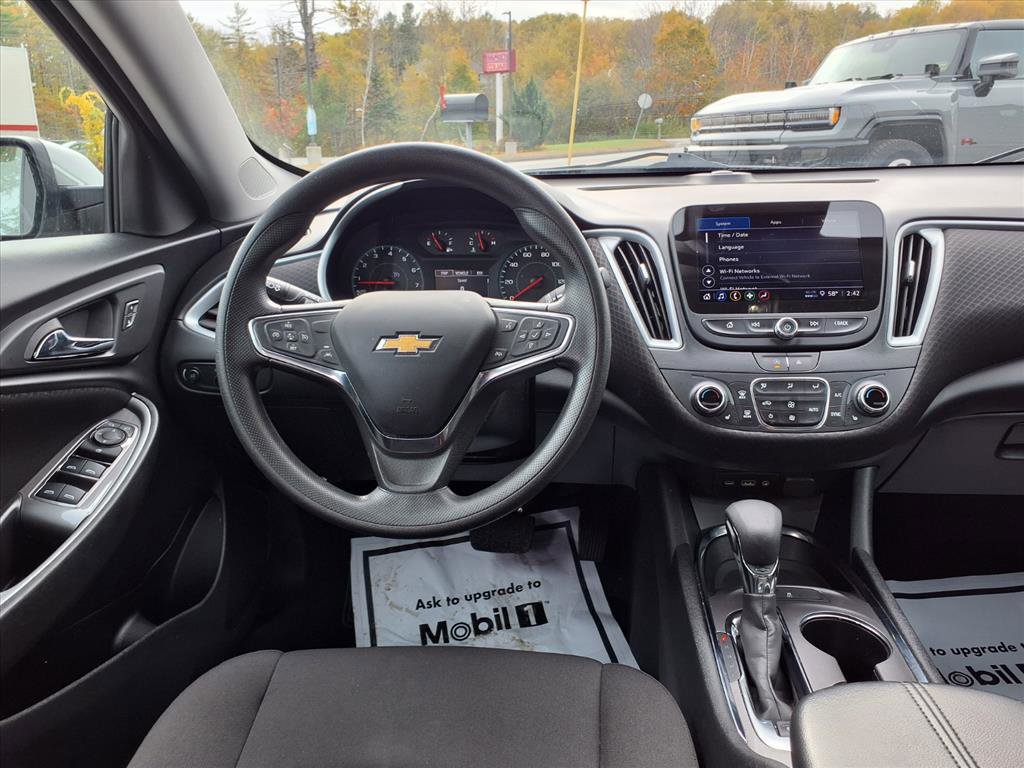 Used 2023 Chevrolet Malibu LT image 39