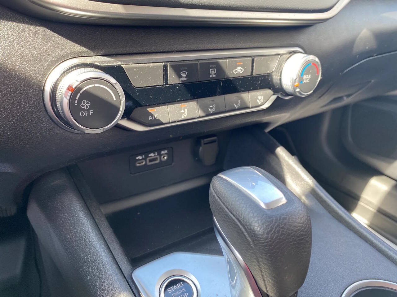 Used 2022 Nissan Altima 2.5 SV AWD/4WD image 17