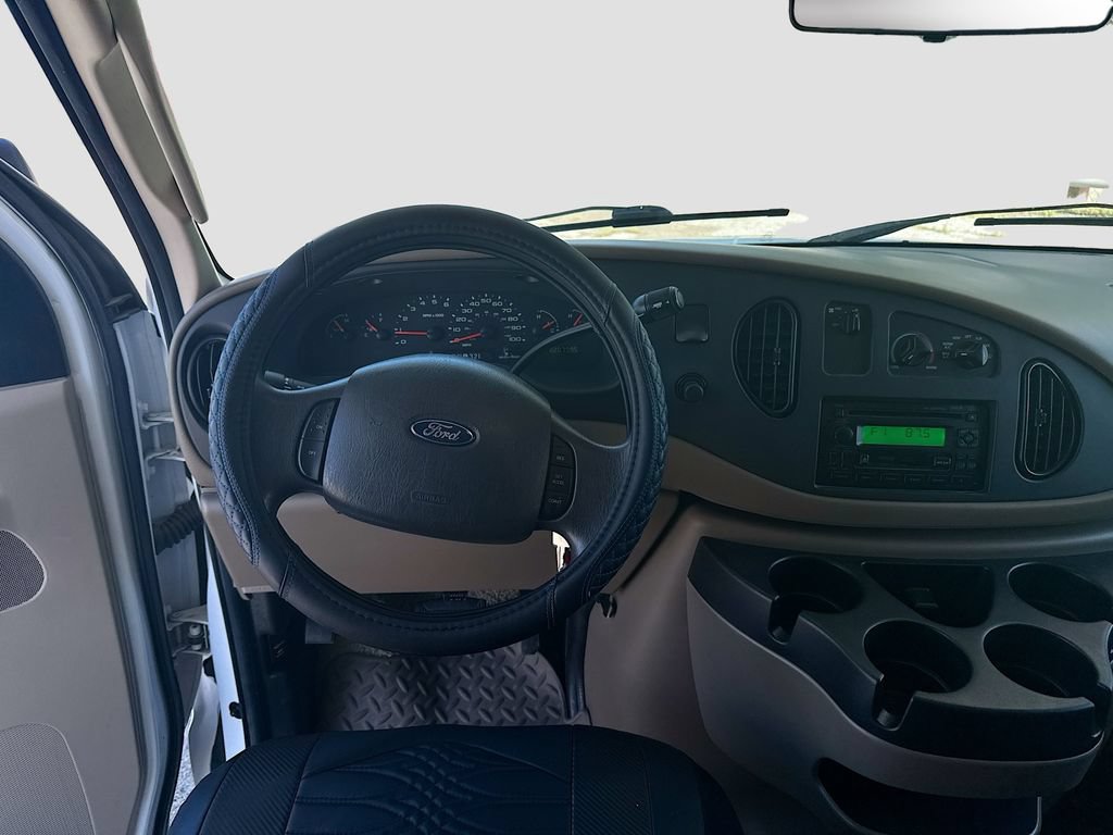 Used 2008 Ford E-350 and Econoline 350 Super Duty RWD image 22