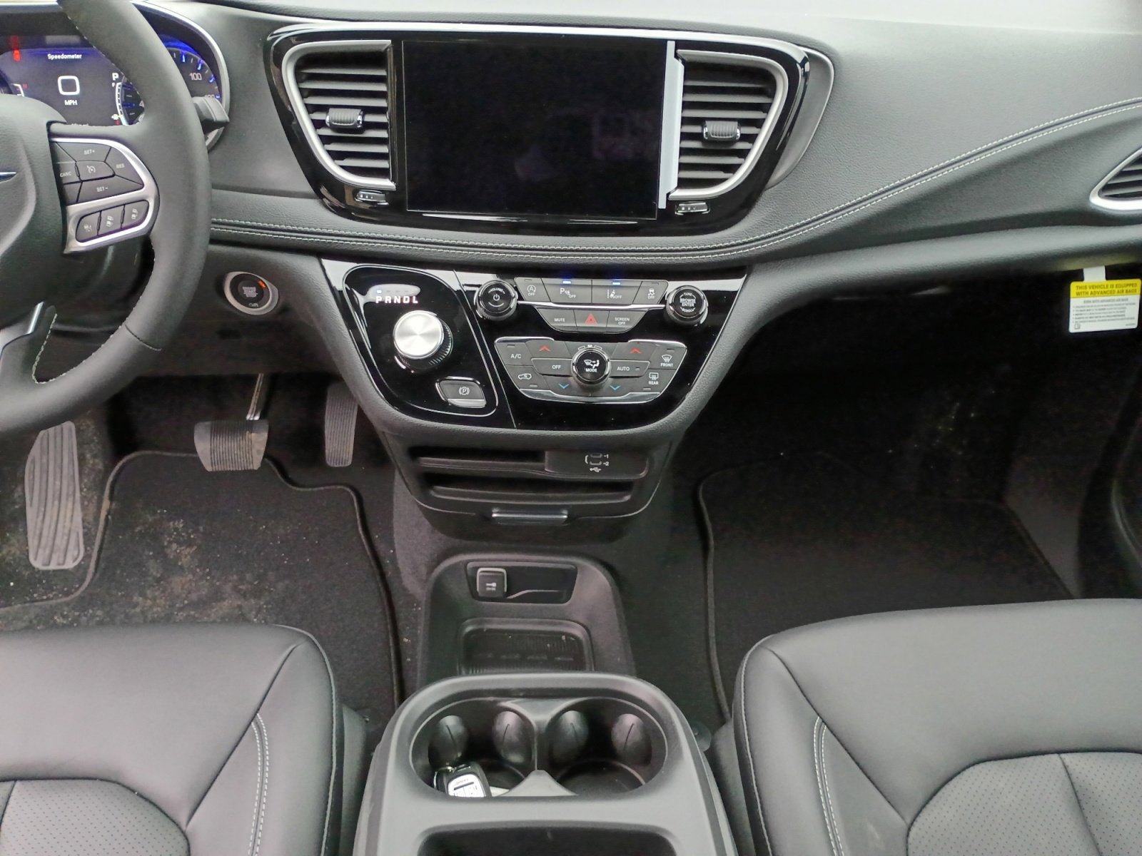 New 2026 Chrysler Pacifica Select image 12