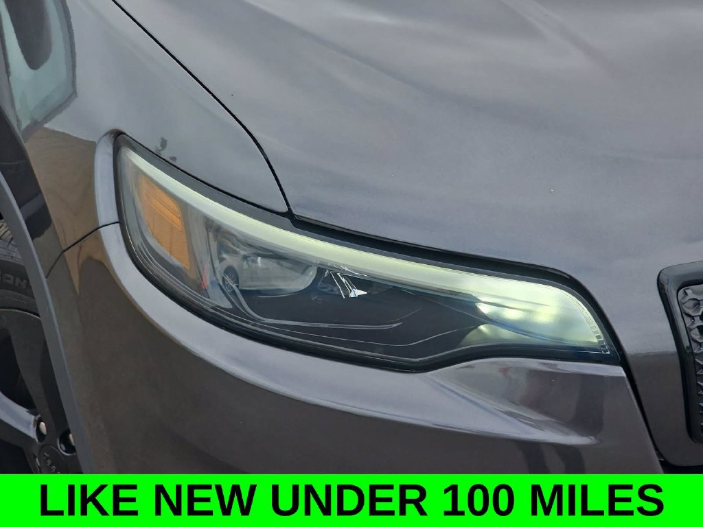 Used 2023 Jeep Cherokee Altitude Lux AWD/4WD image 34