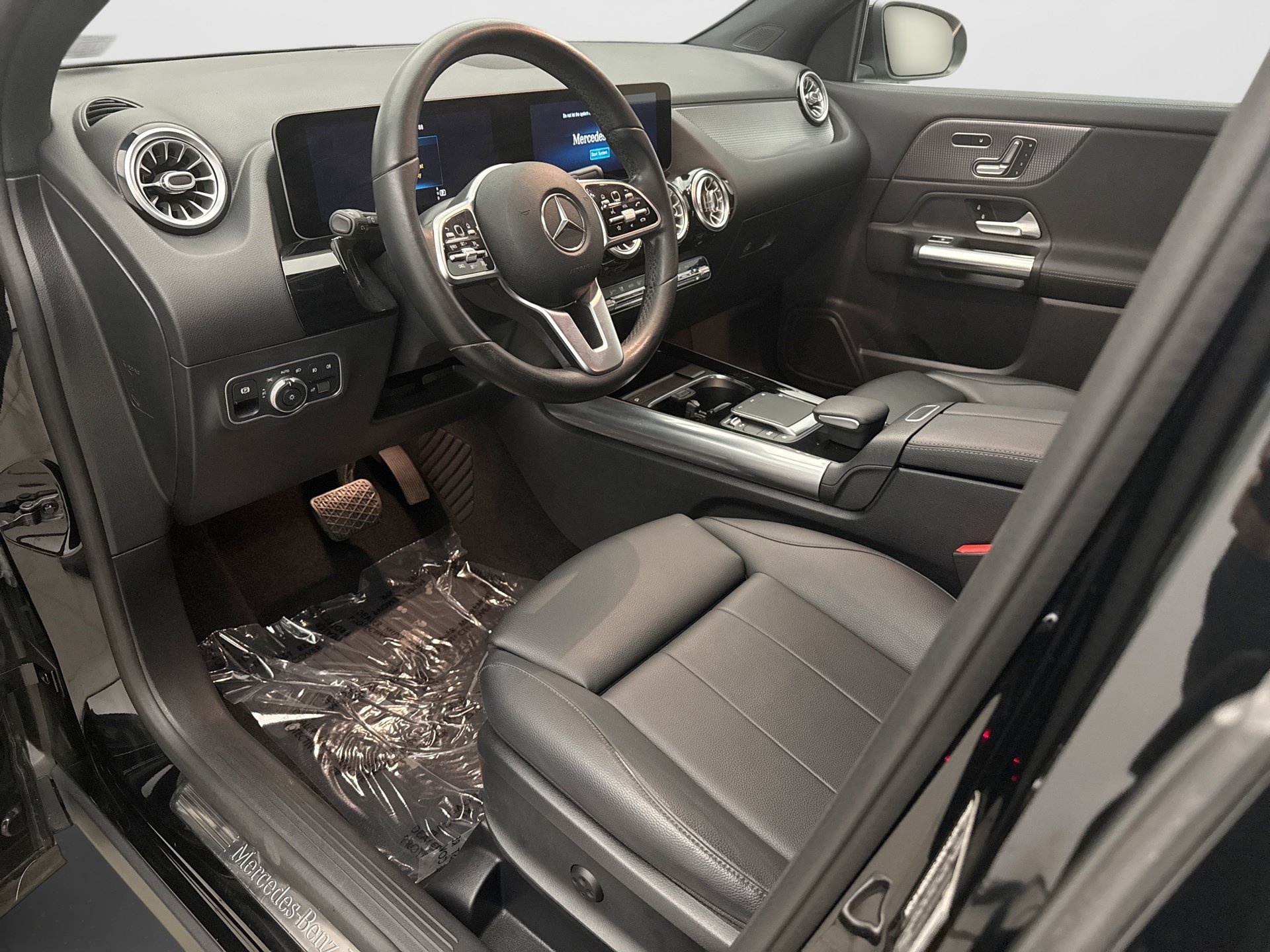 Used 2021 Mercedes-Benz GLA 250 4MATIC image 10