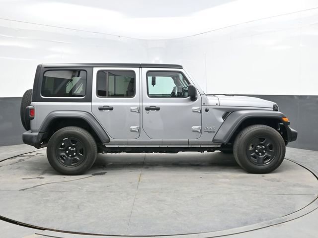 Used 2018 Jeep Wrangler Unlimited Sport AWD/4WD image 8