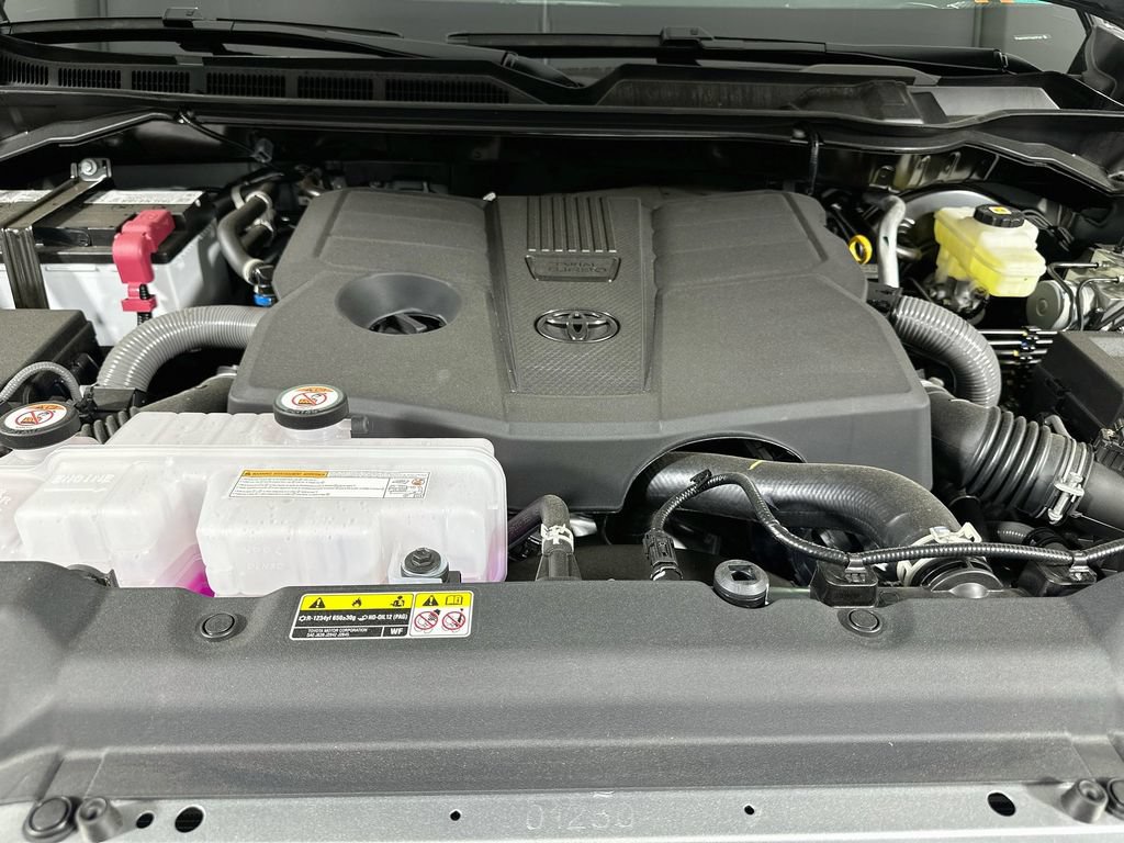 New 2026 Toyota Tundra Platinum AWD/4WD image 18