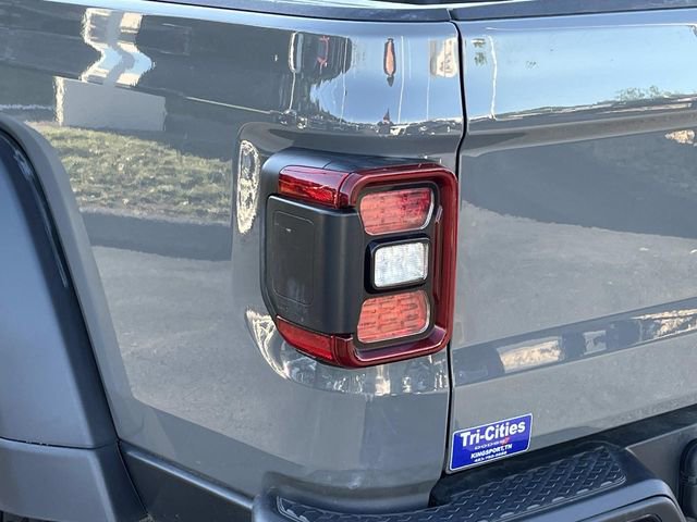 Used 2023 Jeep Gladiator Mojave w/ Safety Group AWD/4WD image 6