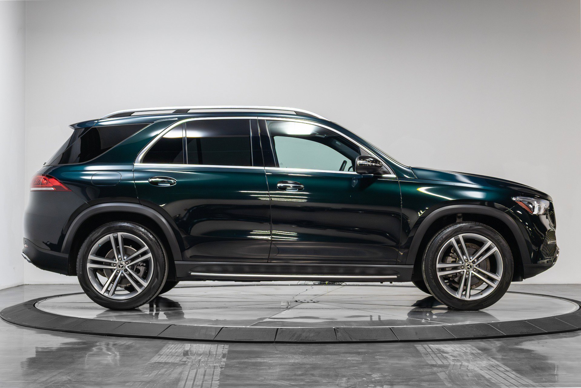 Used 2021 Mercedes-Benz GLE 350 4MATIC image 15