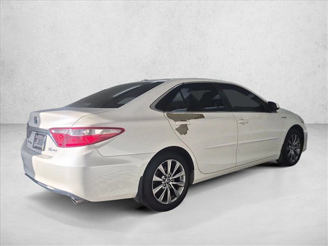 Used 2015 Toyota Camry XLE w/ Moonroof Package FWD image 5