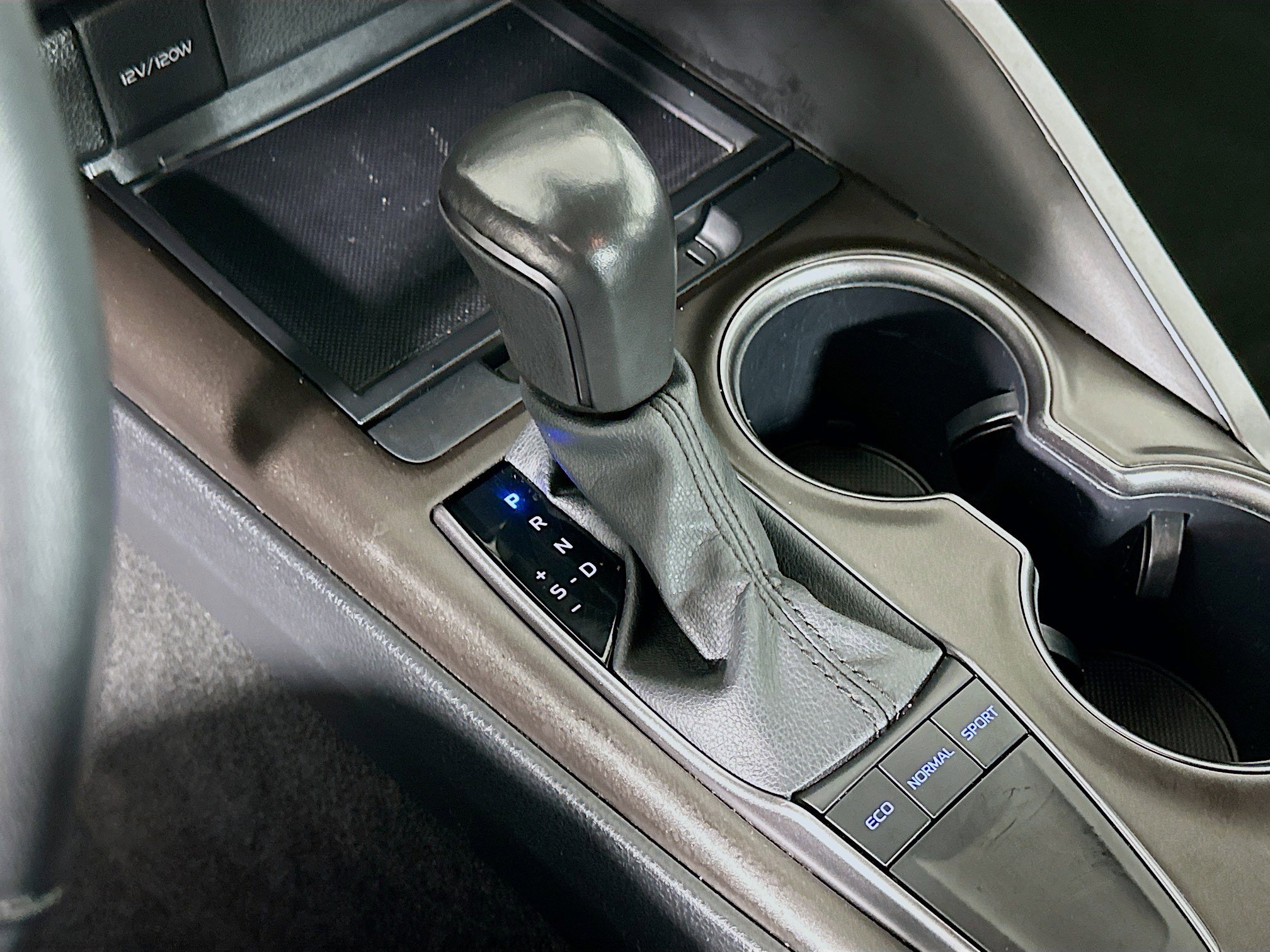 Used 2024 Toyota Camry SE image 24