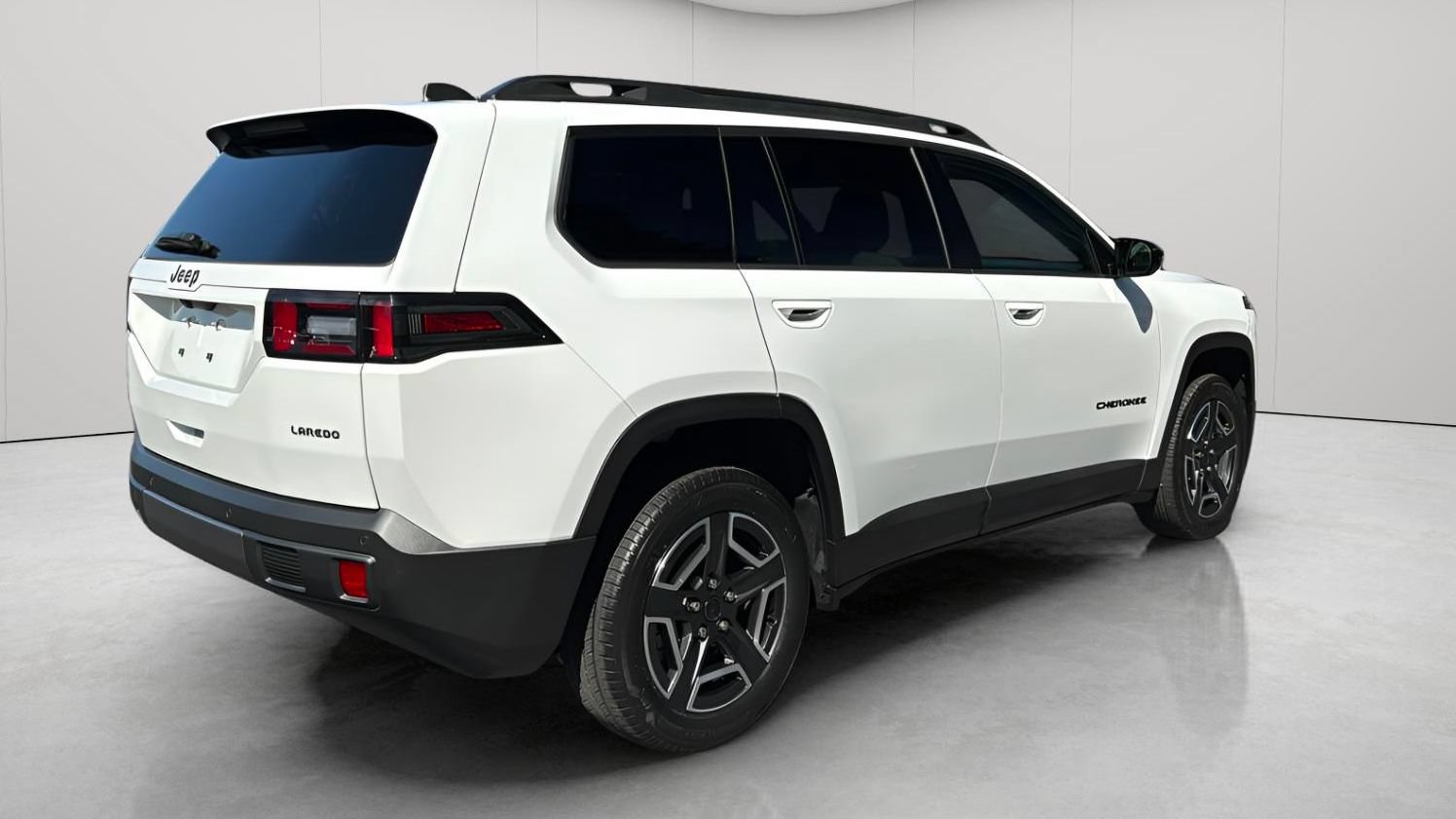 New 2026 Jeep Cherokee Laredo AWD/4WD image 4