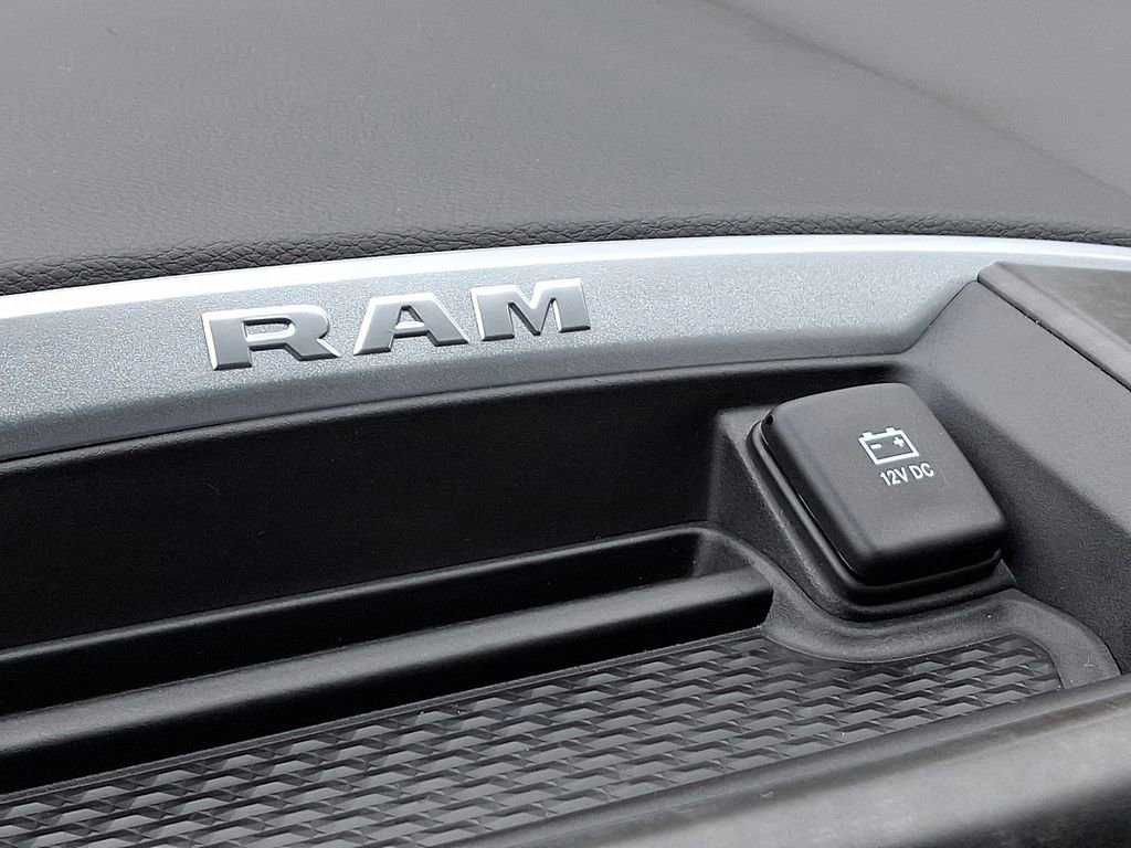 Used 2022 RAM 1500 Big Horn AWD/4WD image 27