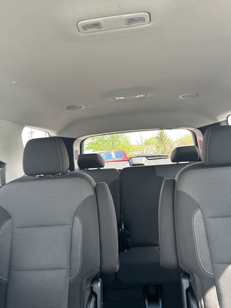 Used 2020 Chevrolet Traverse LT FWD image 46