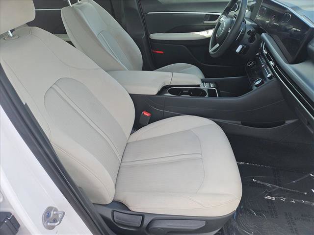 Used 2025 Hyundai Sonata SEL FWD image 18