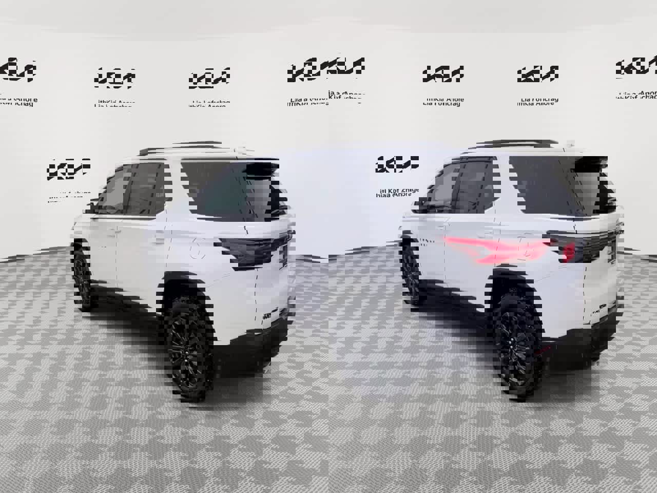 Used 2023 Chevrolet Traverse RS image 6