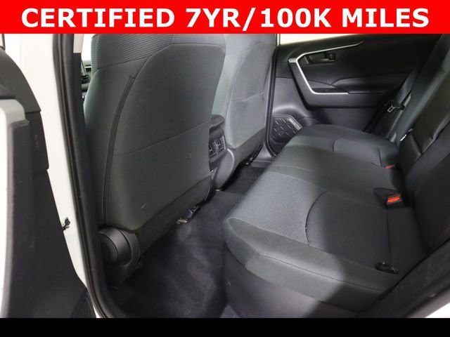 Used 2021 Toyota RAV4 LE image 15