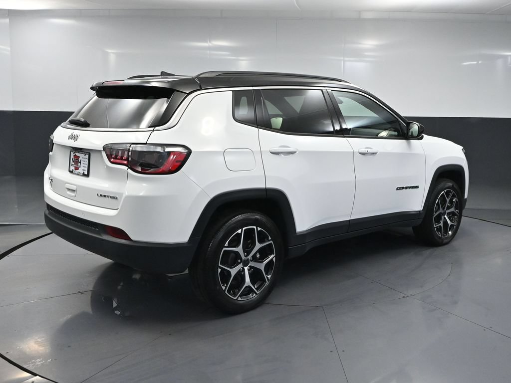 Used 2026 Jeep Compass Limited AWD/4WD image 4