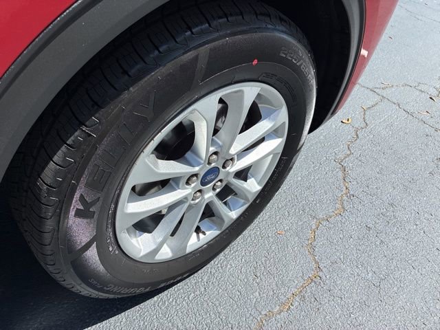 Used 2021 Ford Escape SE image 16