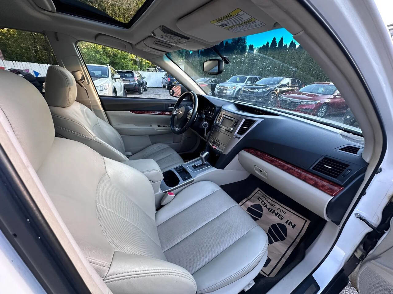 Used 2012 Subaru Outback 2.5i Limited w/ Moonroof Pkg AWD/4WD image 15