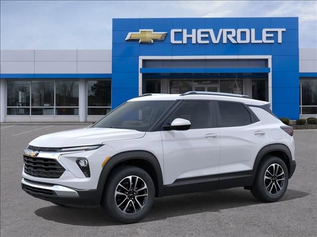 New 2026 Chevrolet TrailBlazer LT FWD image 2