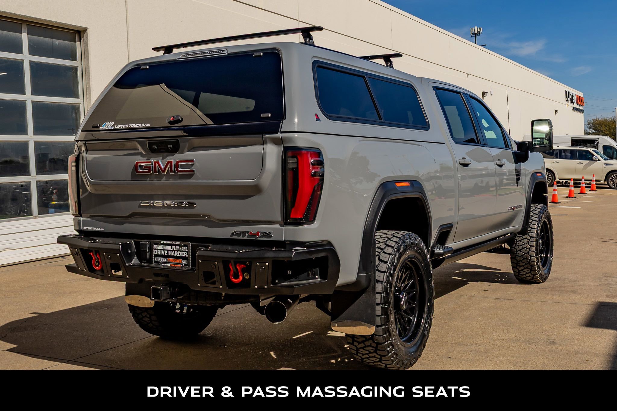 Used 2025 GMC Sierra 2500 AT4X image 10