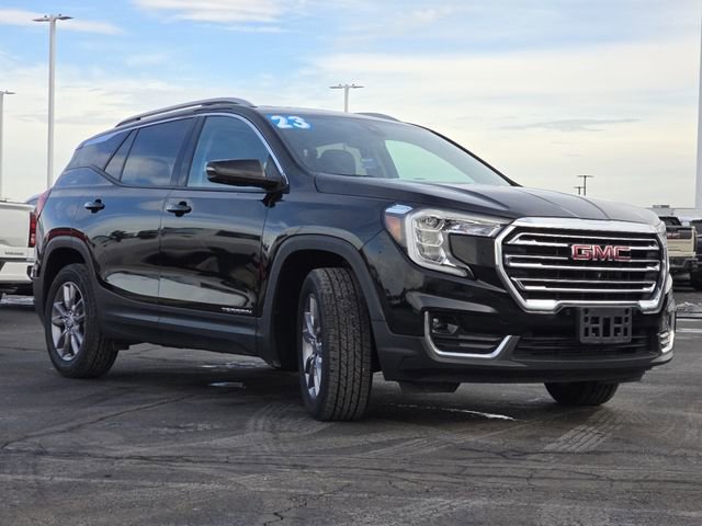 Used 2023 GMC Terrain SLT w/ Tech Package image 12