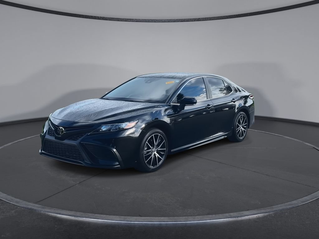 Used 2023 Toyota Camry SE FWD image 4