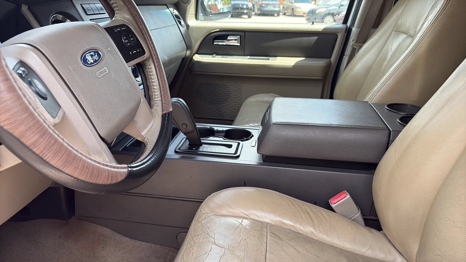 Used 2014 Ford Expedition XLT RWD image 10