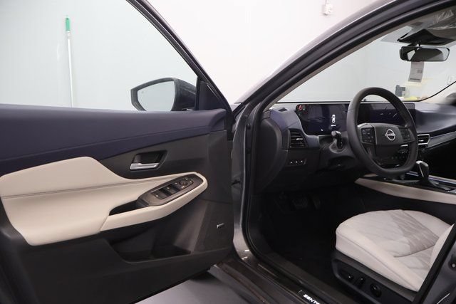 New 2026 Nissan Sentra SL w/ Floor Mat Package FWD image 9