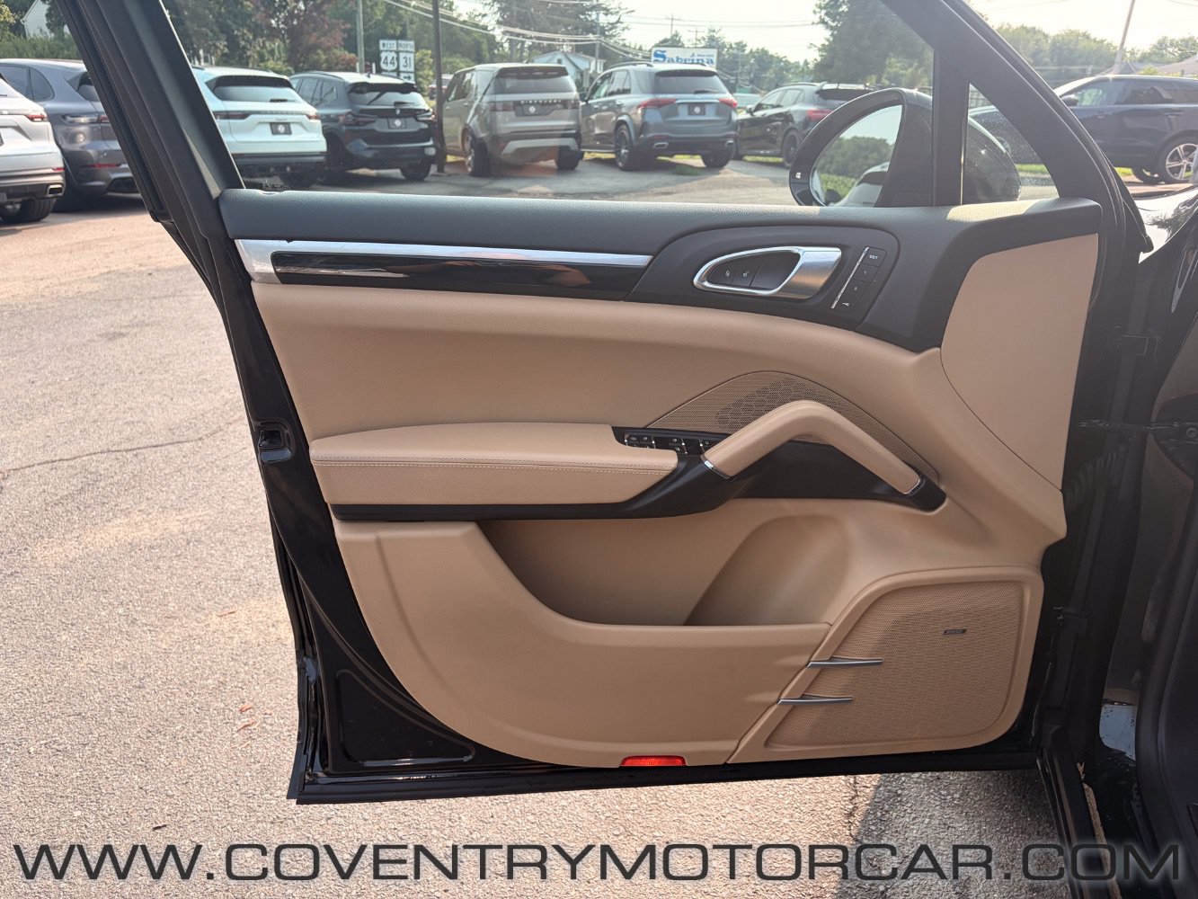 Used 2018 Porsche Cayenne Platinum Edition AWD/4WD image 39