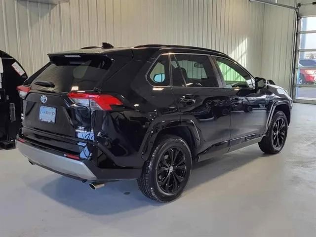 Used 2023 Toyota RAV4 SE AWD/4WD image 2