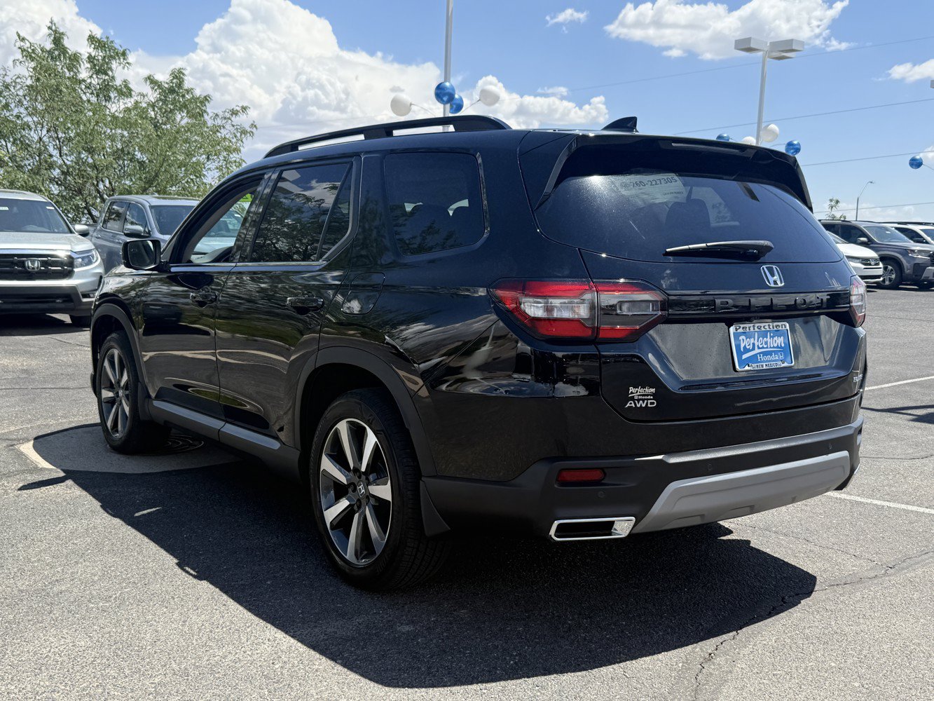 Certified 2025 Honda Pilot Elite image 7