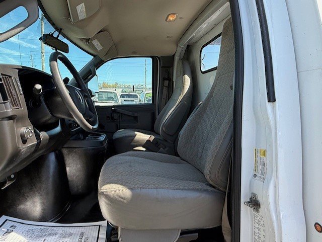 Used 2019 Chevrolet Express 3500 image 16