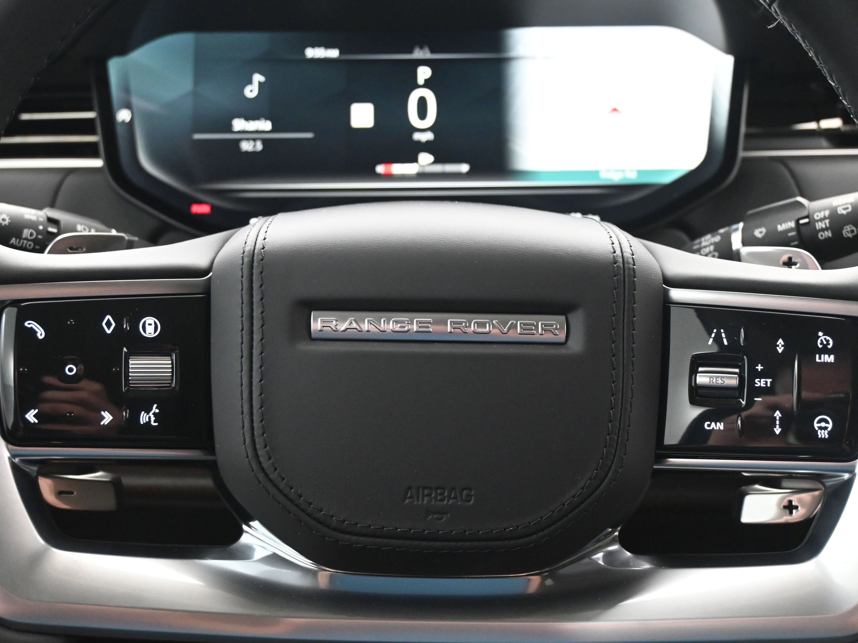 New 2025 Land Rover Range Rover SE image 16