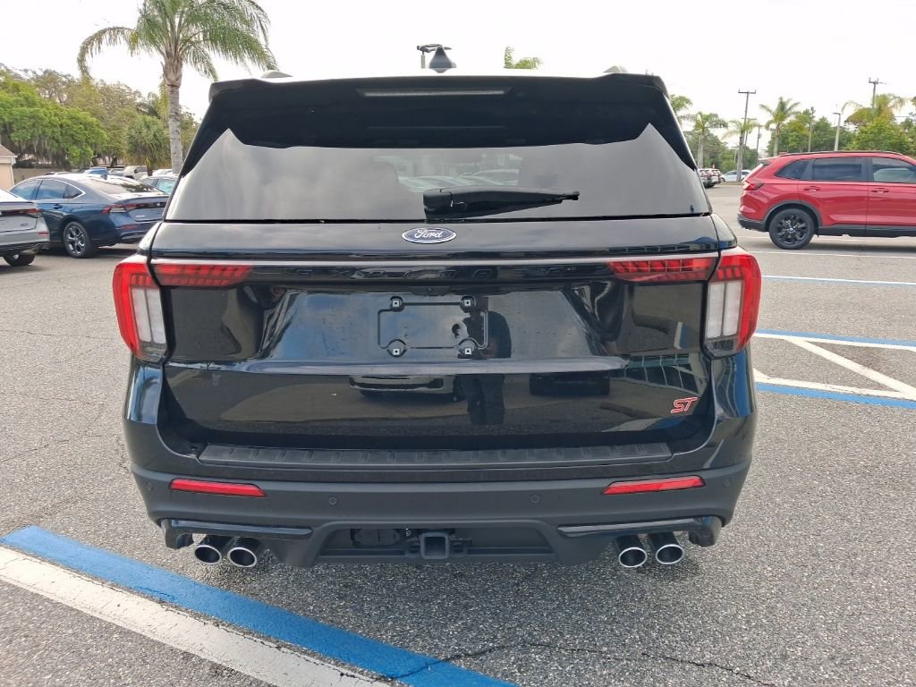 Used 2025 Ford Explorer ST w/ Sun And Sound Package image 6